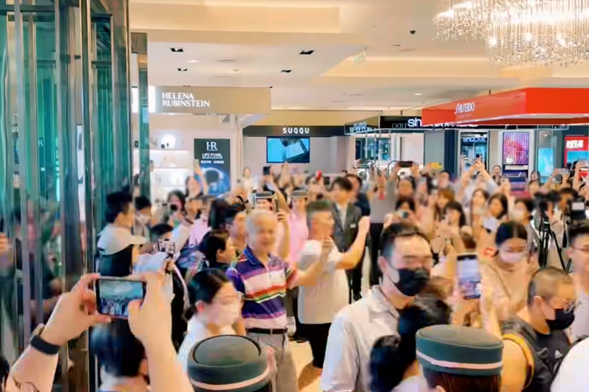 台中新光三越氣爆後今復業。（圖／取自台中新光三越中港店FB）