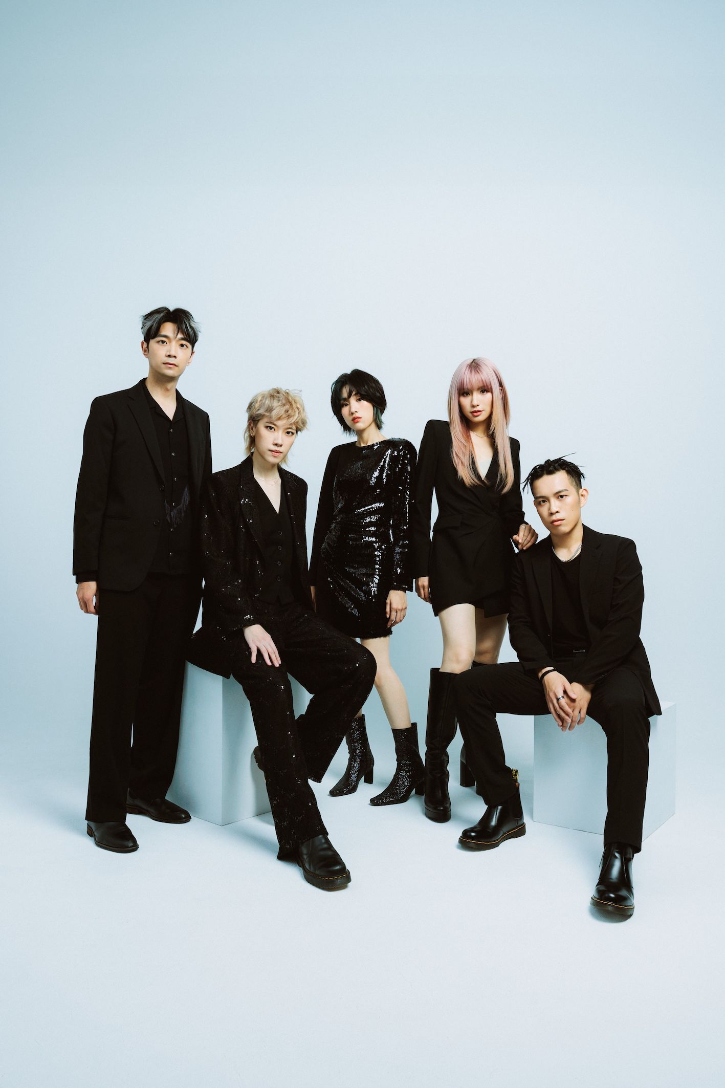 第32屆金曲獎最佳演唱組合「尋人啟事」。（圖／星恆娛樂提供）