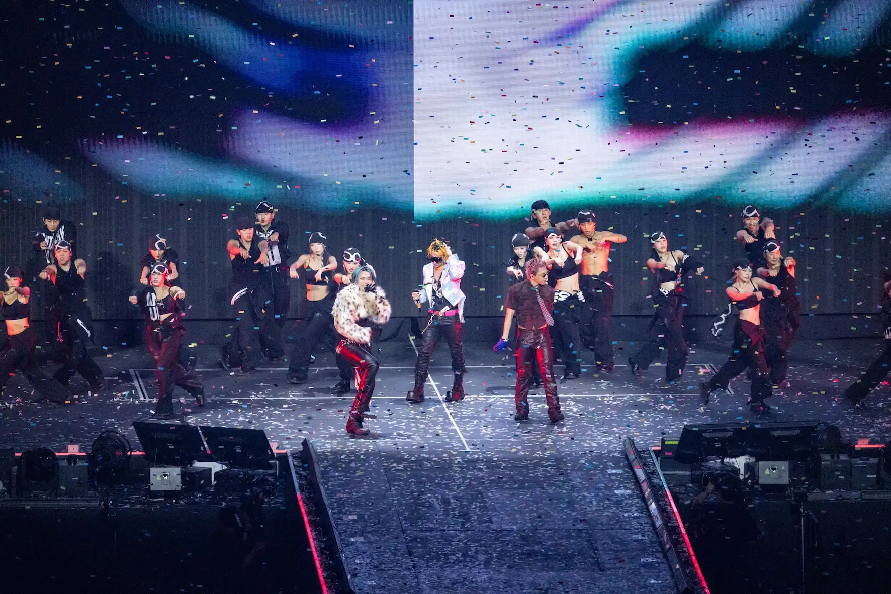 BIGBANG於台北大巨蛋舉辦20週年巡演最終場,3人精彩演出嗨翻全場4萬名歌迷。(圖/讀者提供)