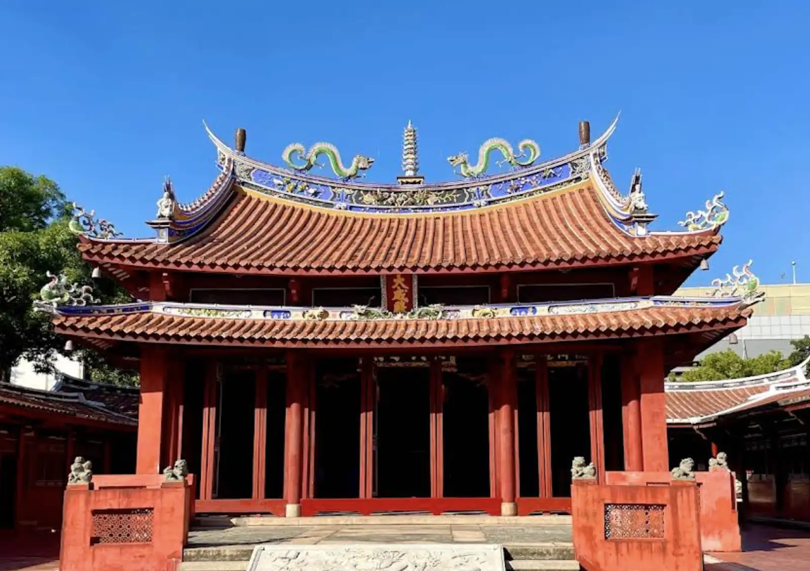 「山邊媽祖」鑾轎直闖孔廟大成殿惹議。(圖/翻攝Google Maps)