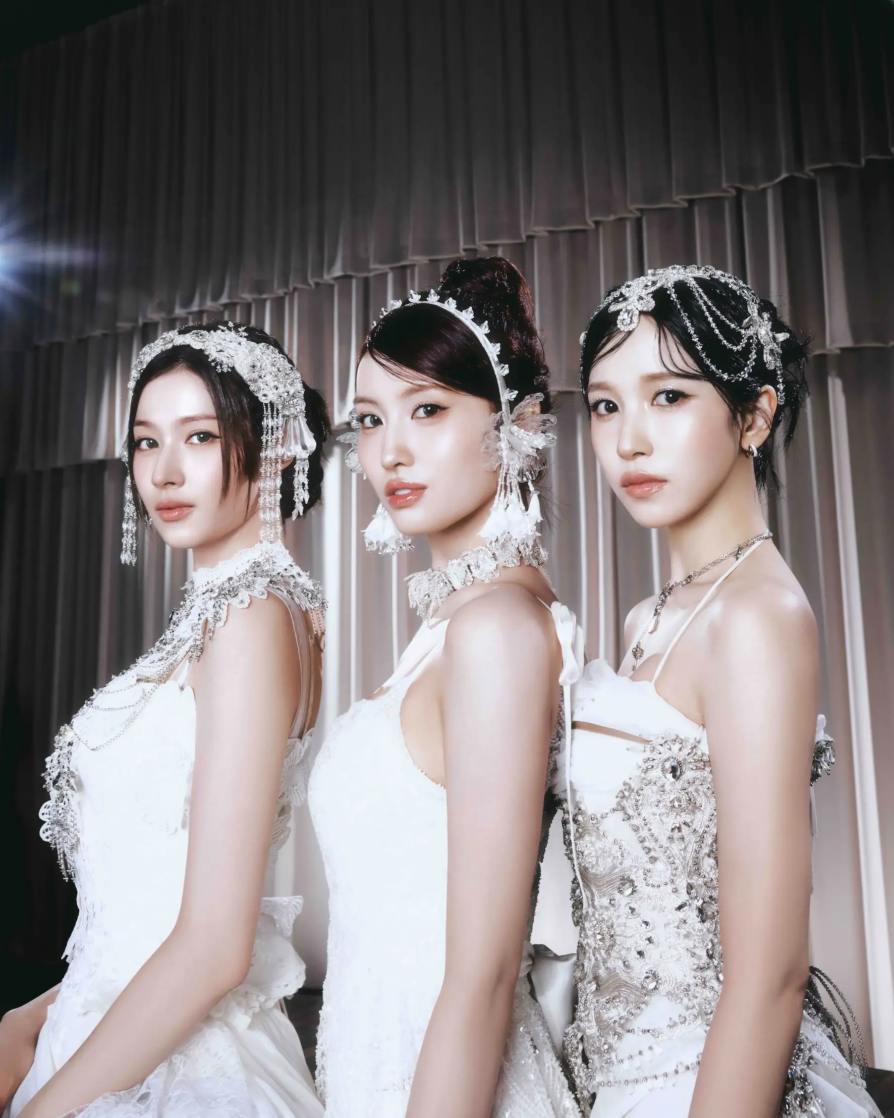 由MOMO、SANA、MINA組成的TWICE小分隊MISAMO。（圖／SHOW OFFICE提供）