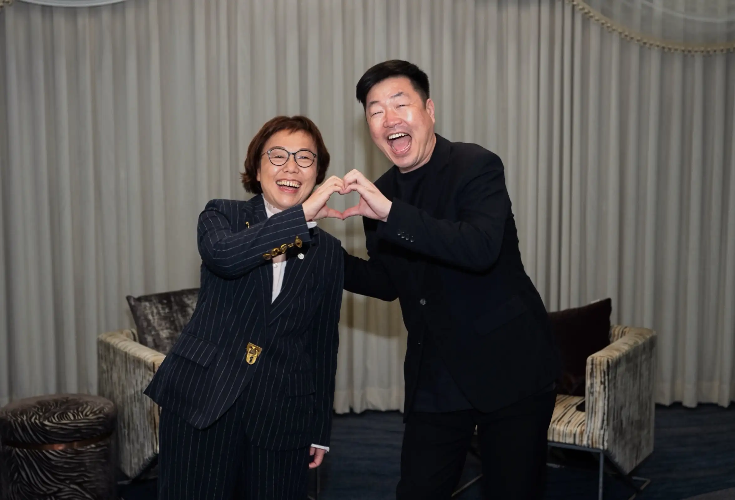 文策院董事長王時思、B.A. Entertainment執行長張原碩開心合影。（圖／記者陳明中攝）