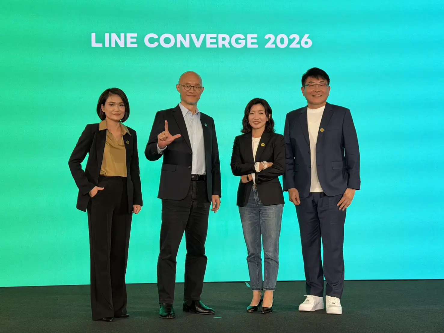 LLINE CONVERGE 2026 年度記者會以「Connect the Next」為主軸，宣示將邁入「Life on LINE with AI」的全新時代。（圖／蔣欣倫攝）