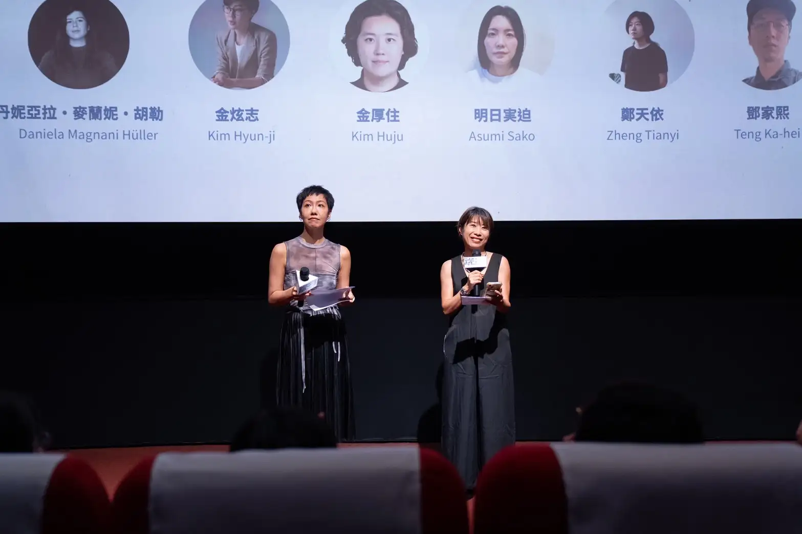 女性影展開幕主持人陳穎(左)、王君琦。(圖/女性影展提供)
