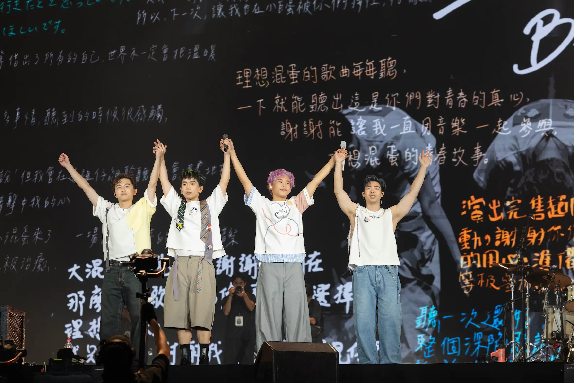 慶祝成團9週年!人氣夯團理想混蛋高雄巨蛋舉辦「不是因為天氣晴朗才見面」演唱會感動滿滿。(圖/何樂音樂提供)