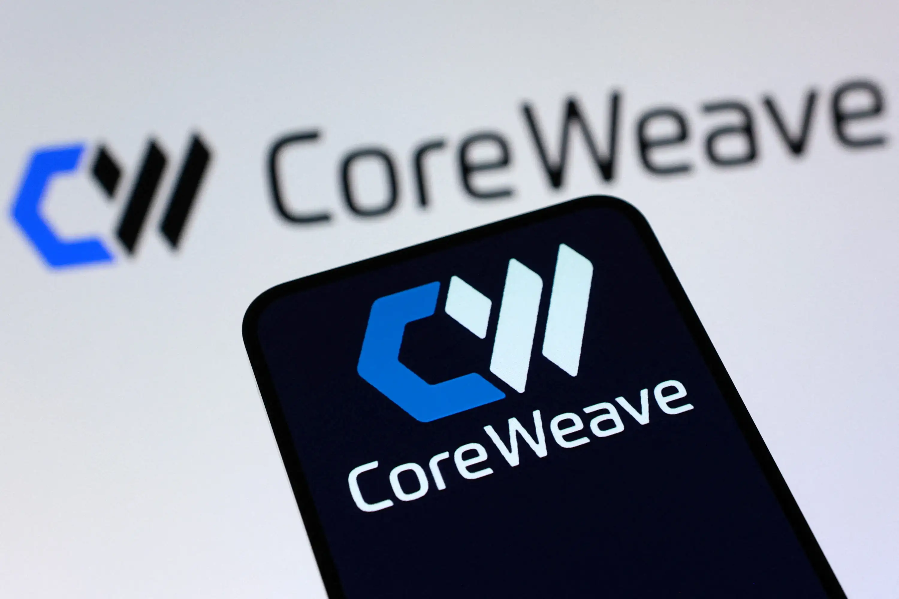 AI雲端服務商CoreWeave近期股債同步走弱,10月14日股價單日重挫約15.5%,16日再跌近12%(圖/達志影像)
