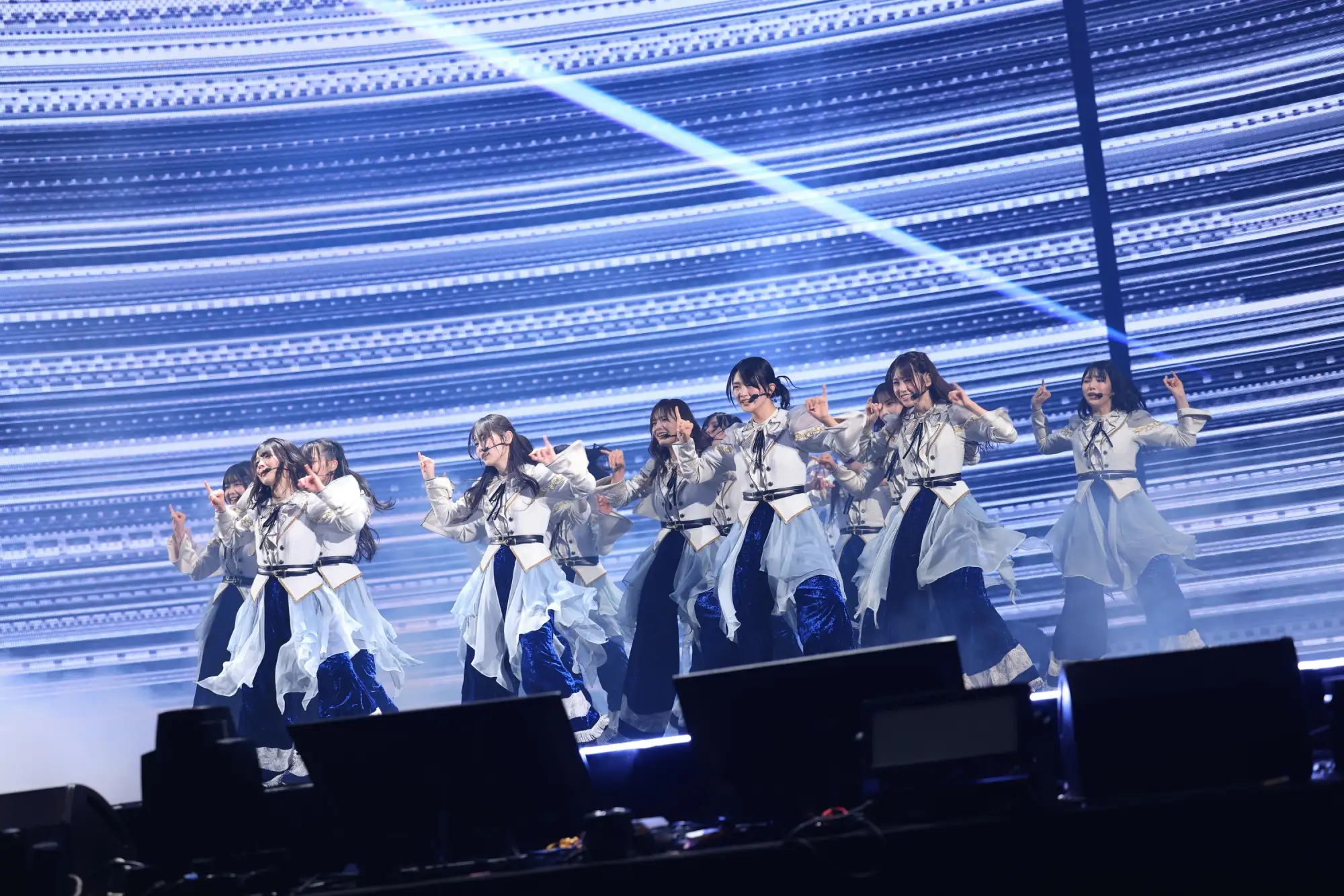 櫻坂46這次共有16位成員演出，帶來整齊劃一的舞蹈。（圖／©️MUSIC EXPO LIVE 2026實行委員會提供）