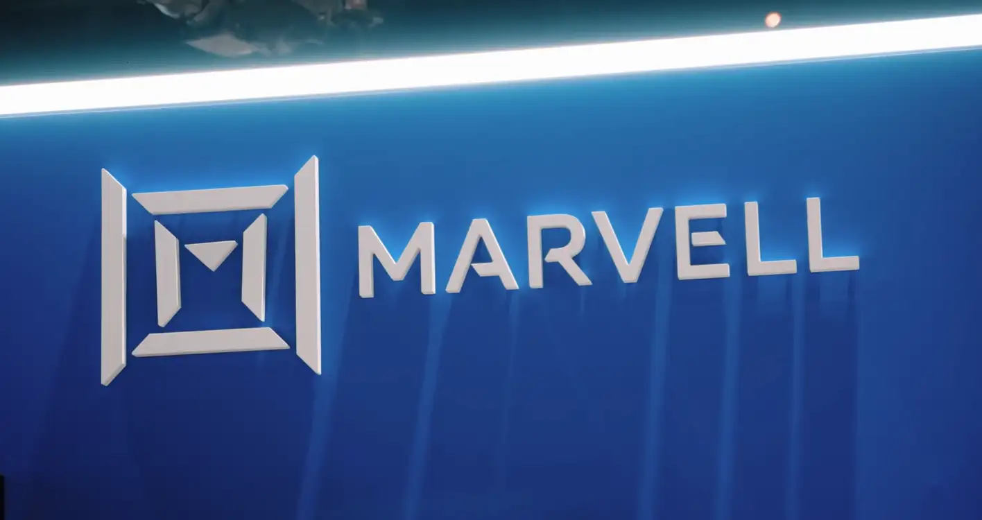 市場消息指出,網通與晶片設計大廠邁威爾科技(Marvell)正與光學元件供應商 Lumentum Holdings 深入洽談收購事宜(圖/翻攝Marvell YT)