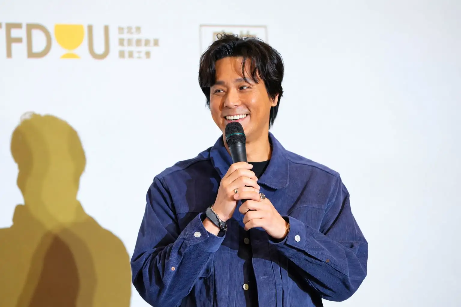 亞洲視帝陳邦鋆認為演員可以體會不同職業很幸福。(圖/電影戲劇業職業工會提供)