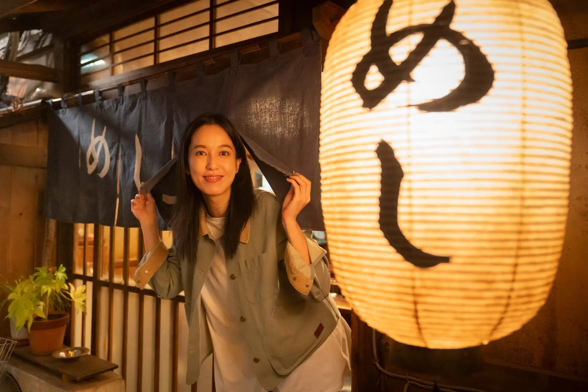 陳庭妮成為第一位演出《深夜食堂》系列影集台灣女星。(圖/集集創造娛樂、華視提供)