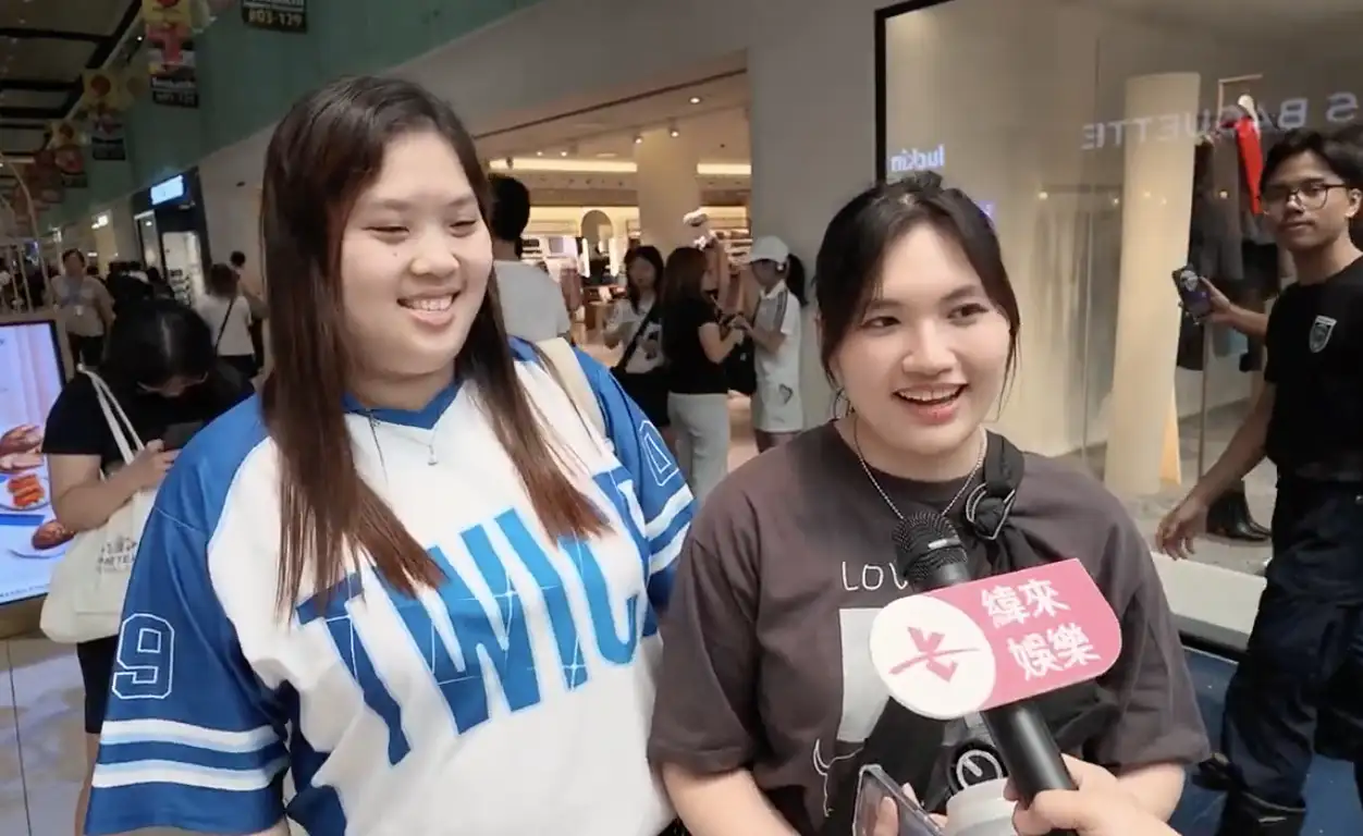 新加坡粉絲超愛子瑜,特地穿TWICE服飾應援。(圖/記者周欣儀攝)