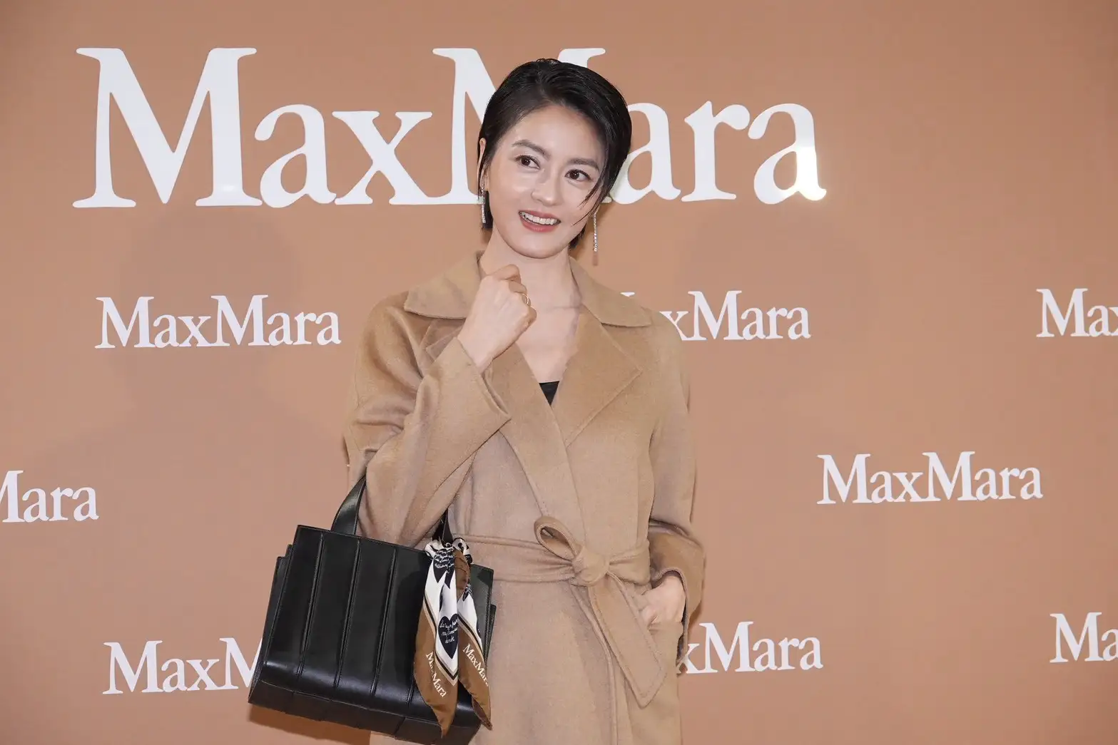 梁詠琪快閃來台出席時尚品牌活動,並分享演唱會籌備進度與生活近況。(圖/記者許方正攝)