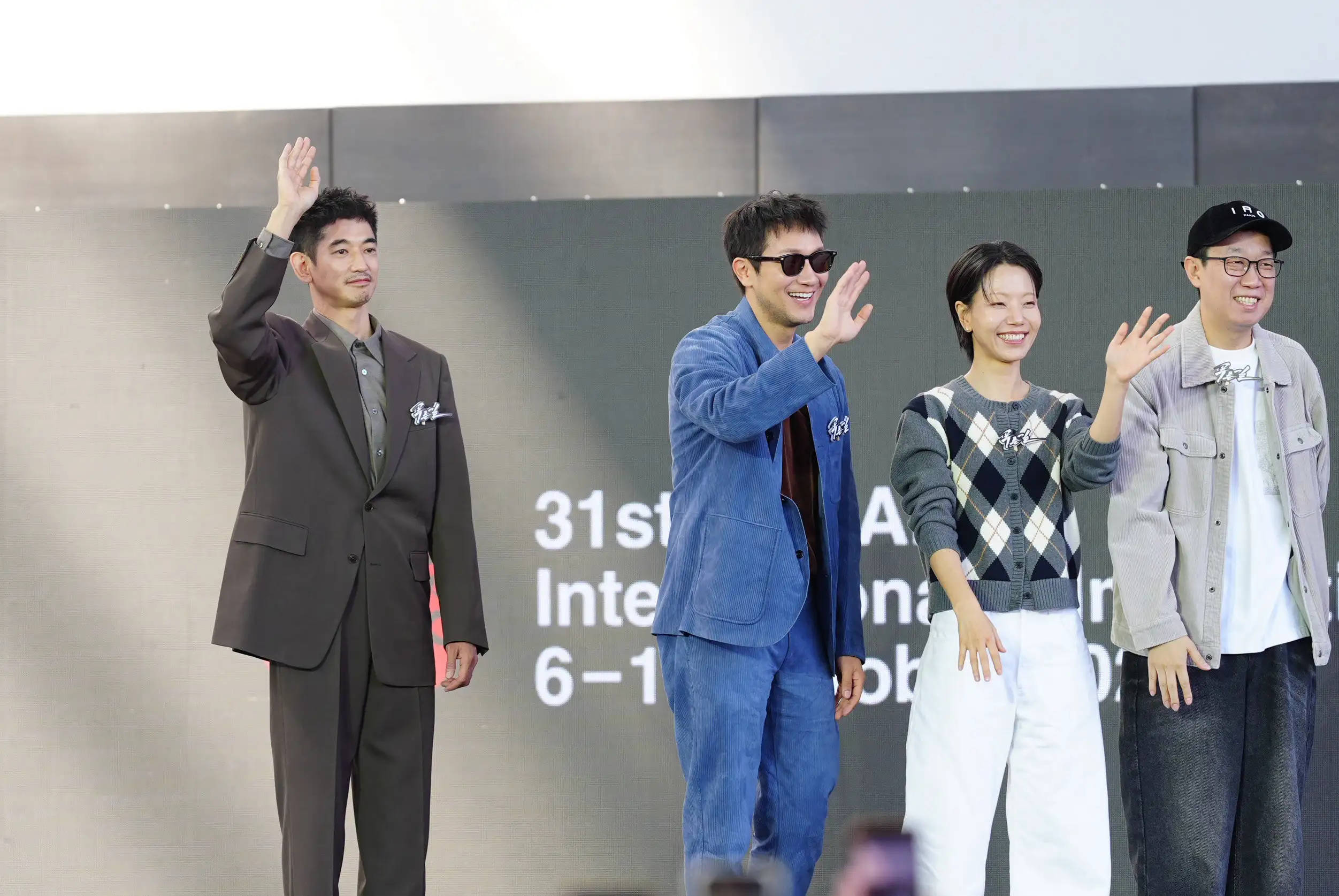 (《罪藍之路》瑛太(左起)、孫錫久、金信祿、導演韓峻熹。(圖/記者陳明中攝)