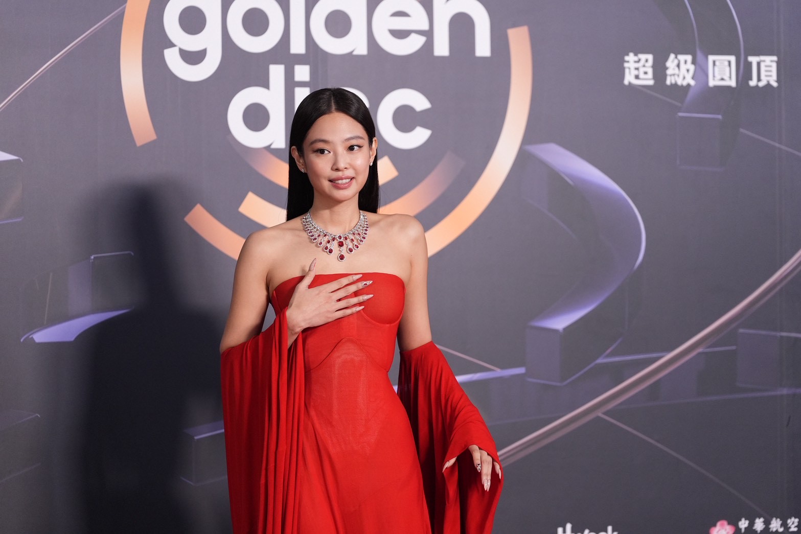 JENNIE在金唱片奪下四獎成為大贏家。（圖／陳明中攝）