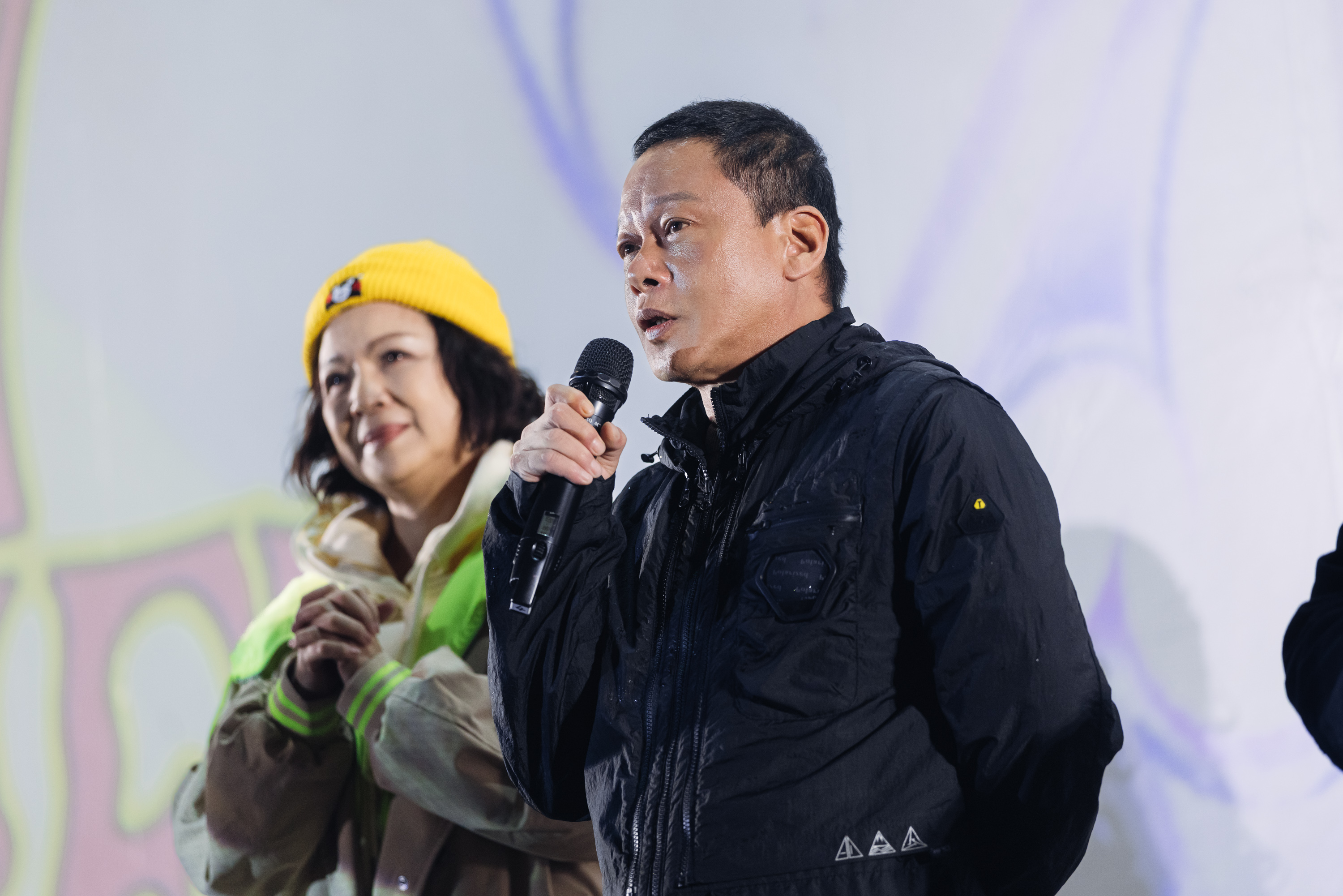 《愛情萬歲》在大安森林公園舉辦跨年放映，李康生、楊貴媚都到場支持。（圖／國家影視聽中心提供）