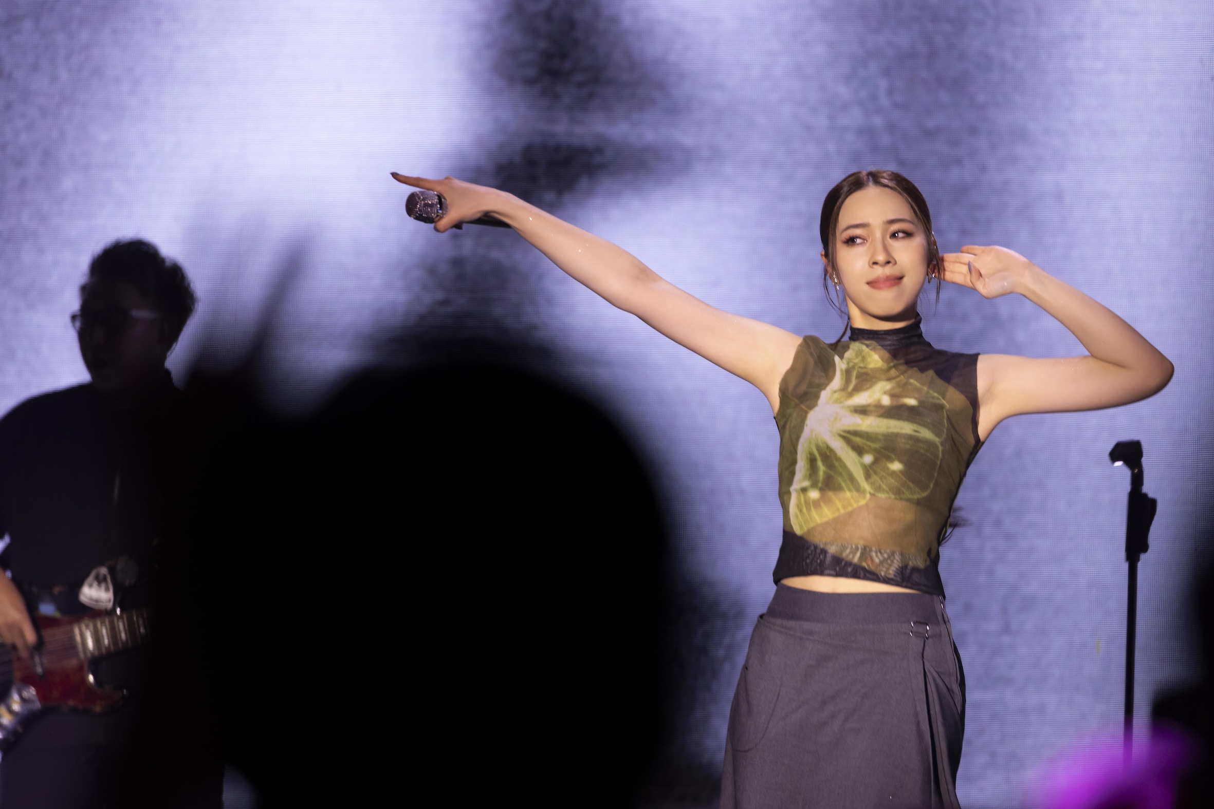 犬青遇到音響出狀況臨危不亂。（圖／相信音樂提供）