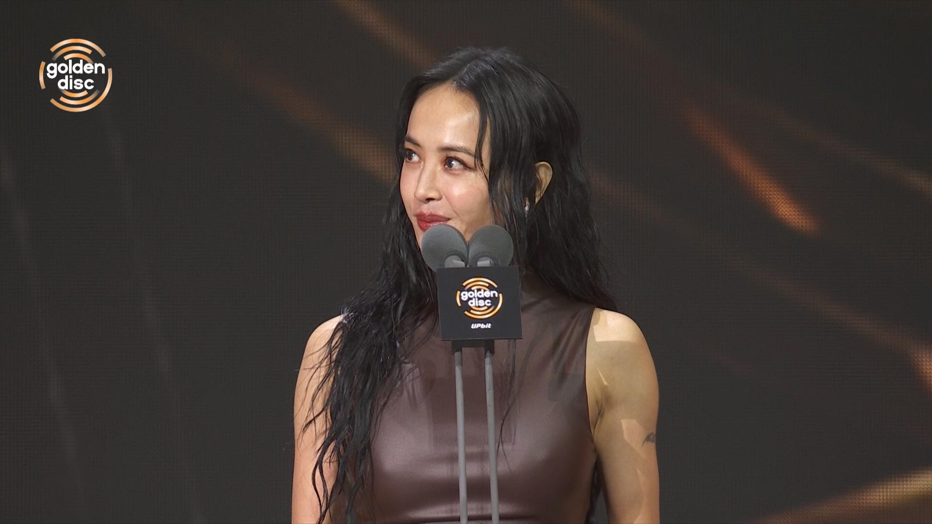 蔡依林為第 40 屆金唱片頒獎典禮擔任頒獎人。（圖／TVBS、HLL、超級圓頂提供）