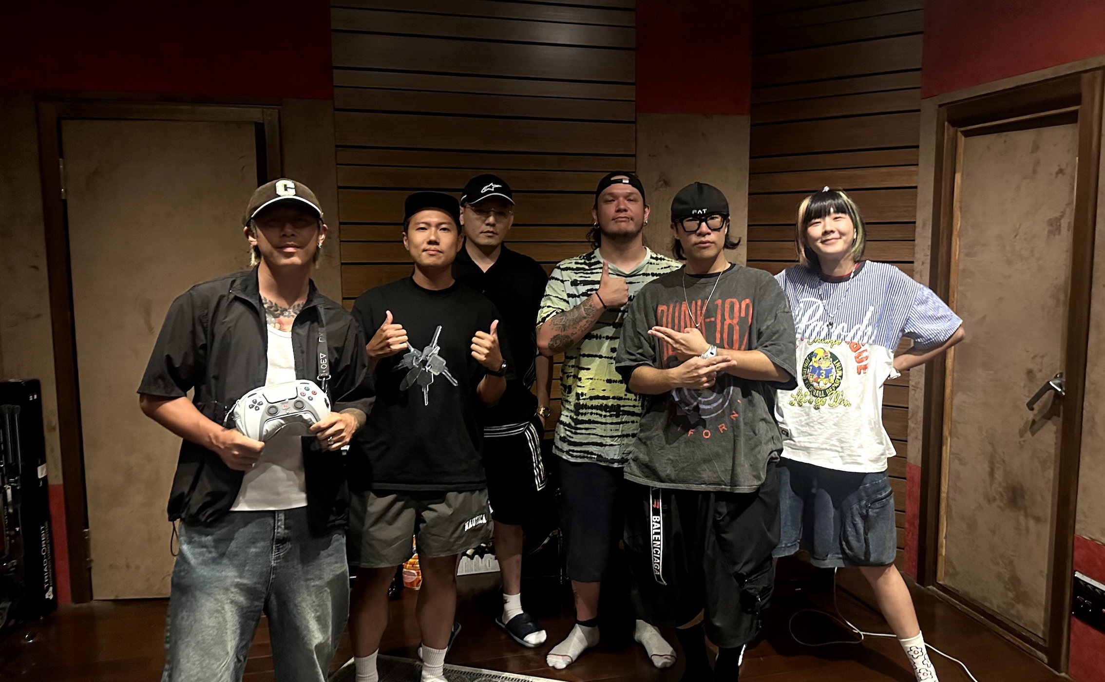 玖壹壹與怕胖團首次跨界合作翻玩〈浪人情歌〉。(圖/滾石提供)