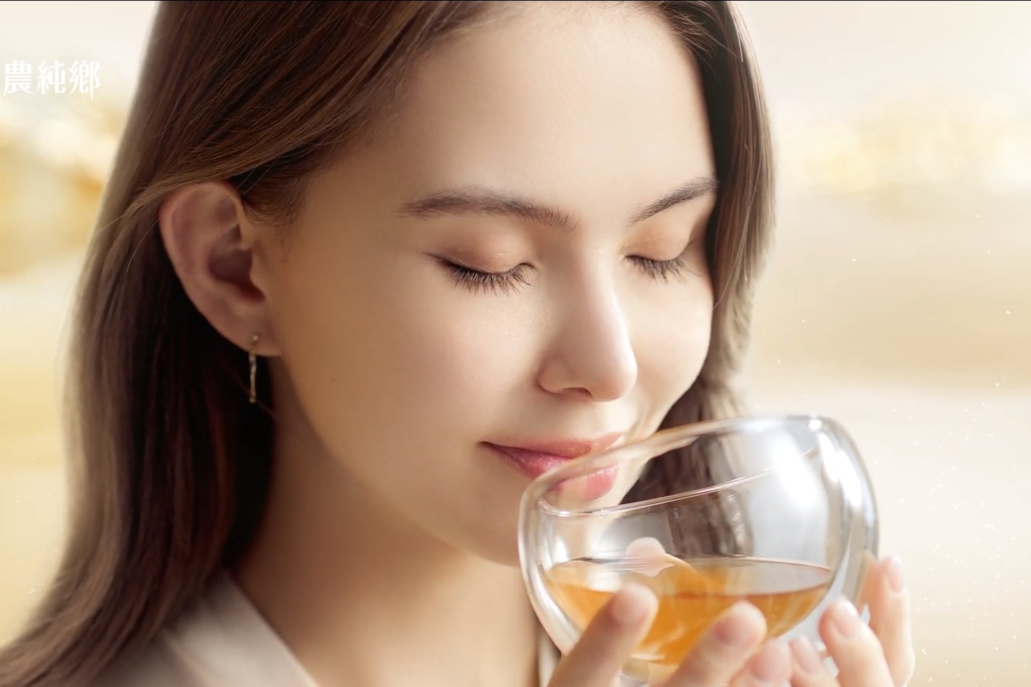 滴雞精對昆凌來說，像是一種「慢慢把力量補回來」的能量。（圖／農純鄉提供）