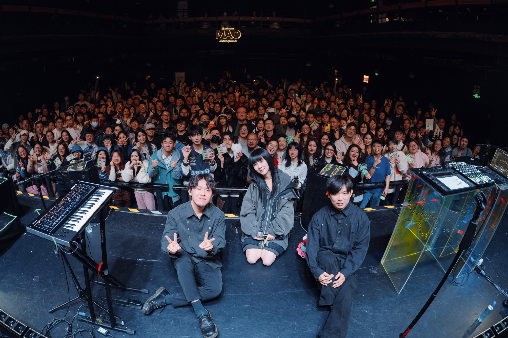 白安夥伴陳信伯（右）演出前五天鎖骨開刀。（圖／相信音樂提供）