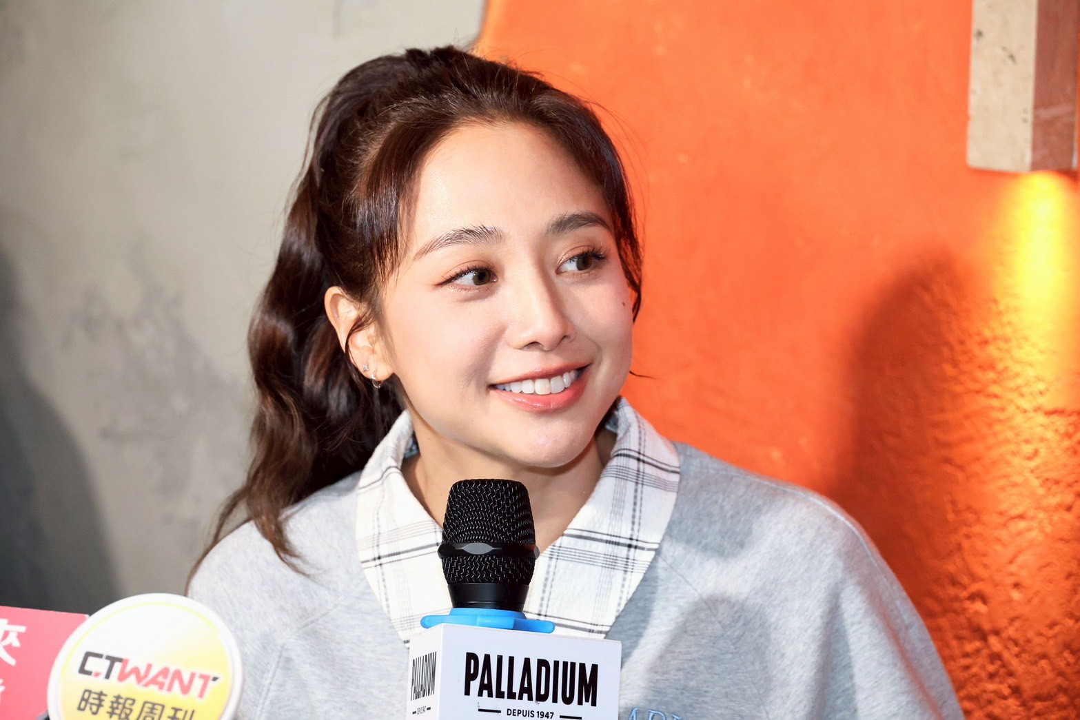 鬼鬼大方祝福前男友禾浩辰。（圖／攝影組）