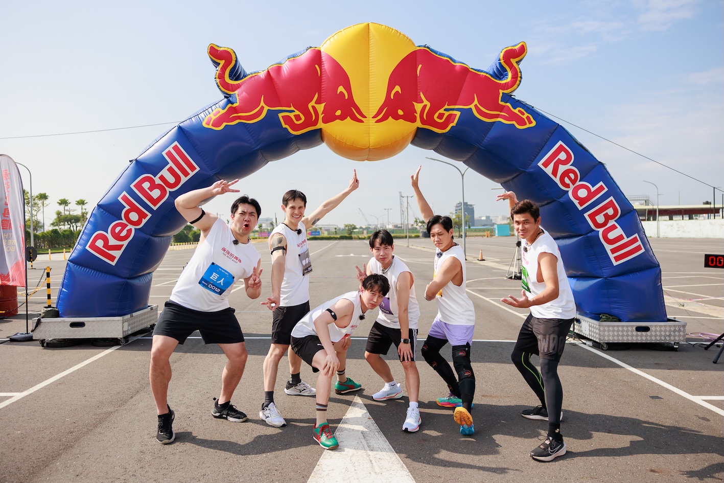 「最強Youtuber」組，集結多位百萬訂閱網路紅人，挑戰高強度體能關卡。（圖／好看娛樂提供）