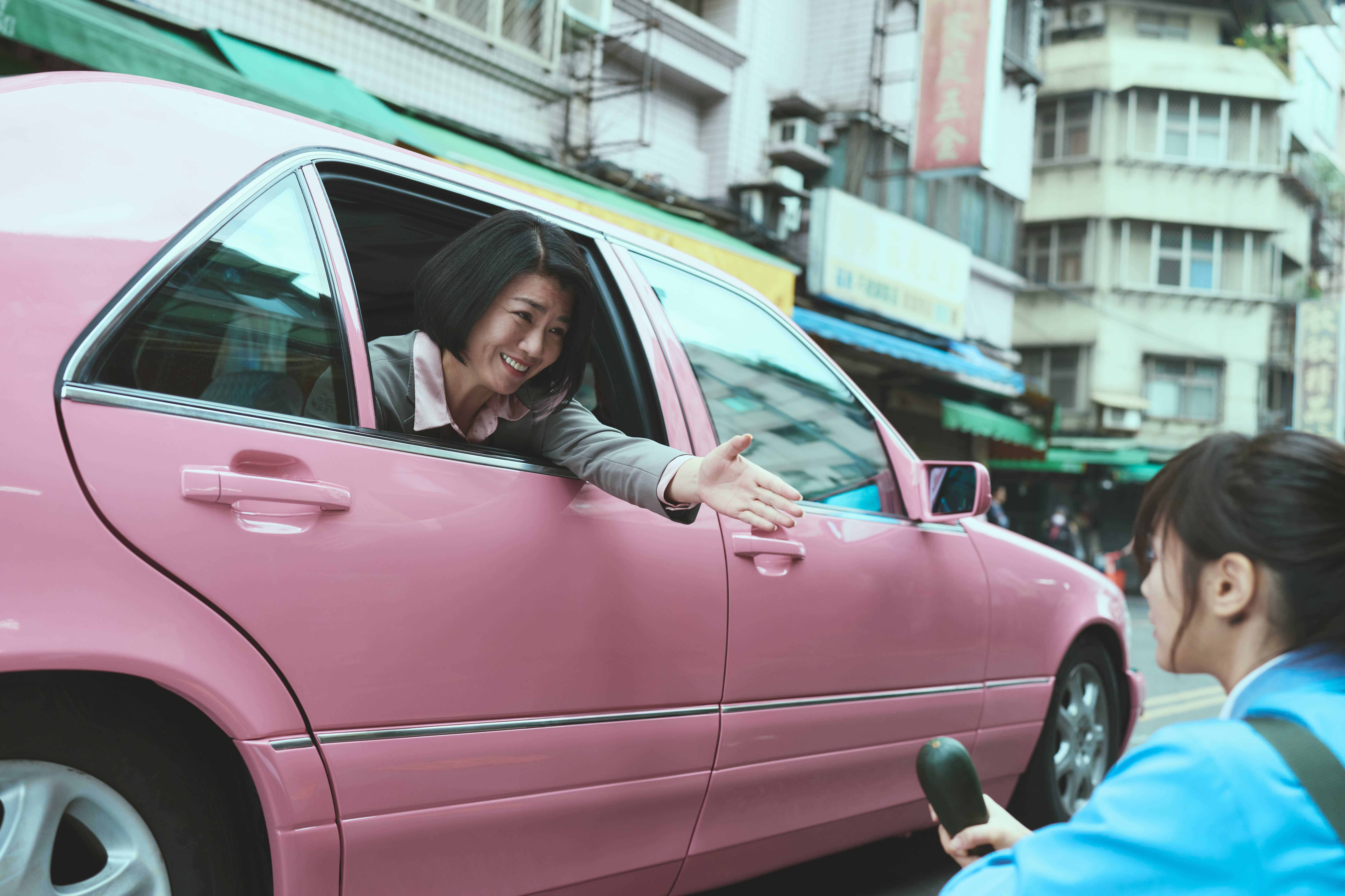 嚴藝文在《功夫》飾演勢力龐大的黑心議長。（圖／麻吉砥加提供）