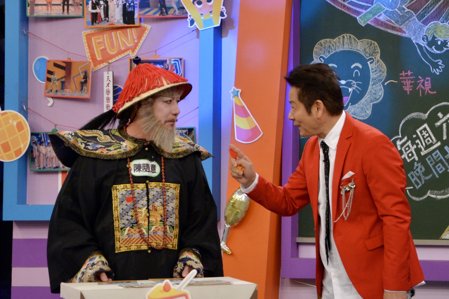 陳隨意將「割韭菜」說成「ㄍㄡ韭菜」。（圖／華視提供）