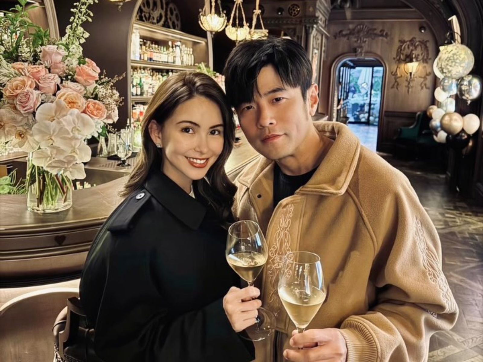 周杰倫（右）和昆凌感情甜蜜。（圖／翻攝周杰倫IG）