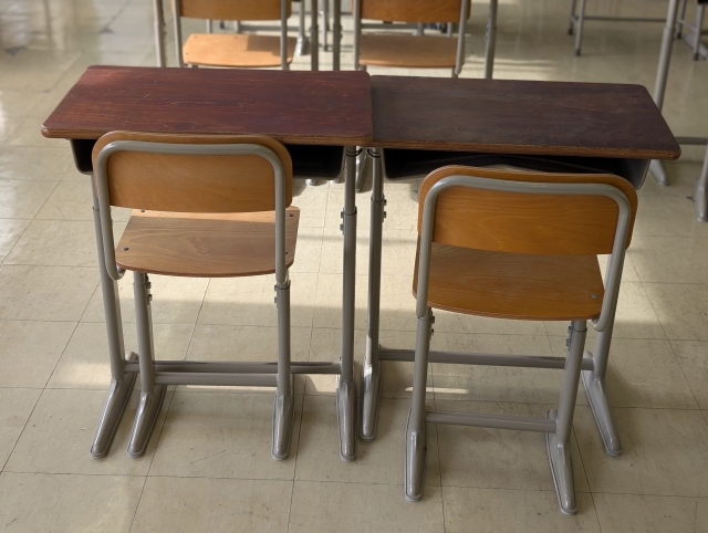 高雄一所國小爆發腸病毒群聚，學生和家屬至少16人染疫。（示意圖／翻攝自photoAC）