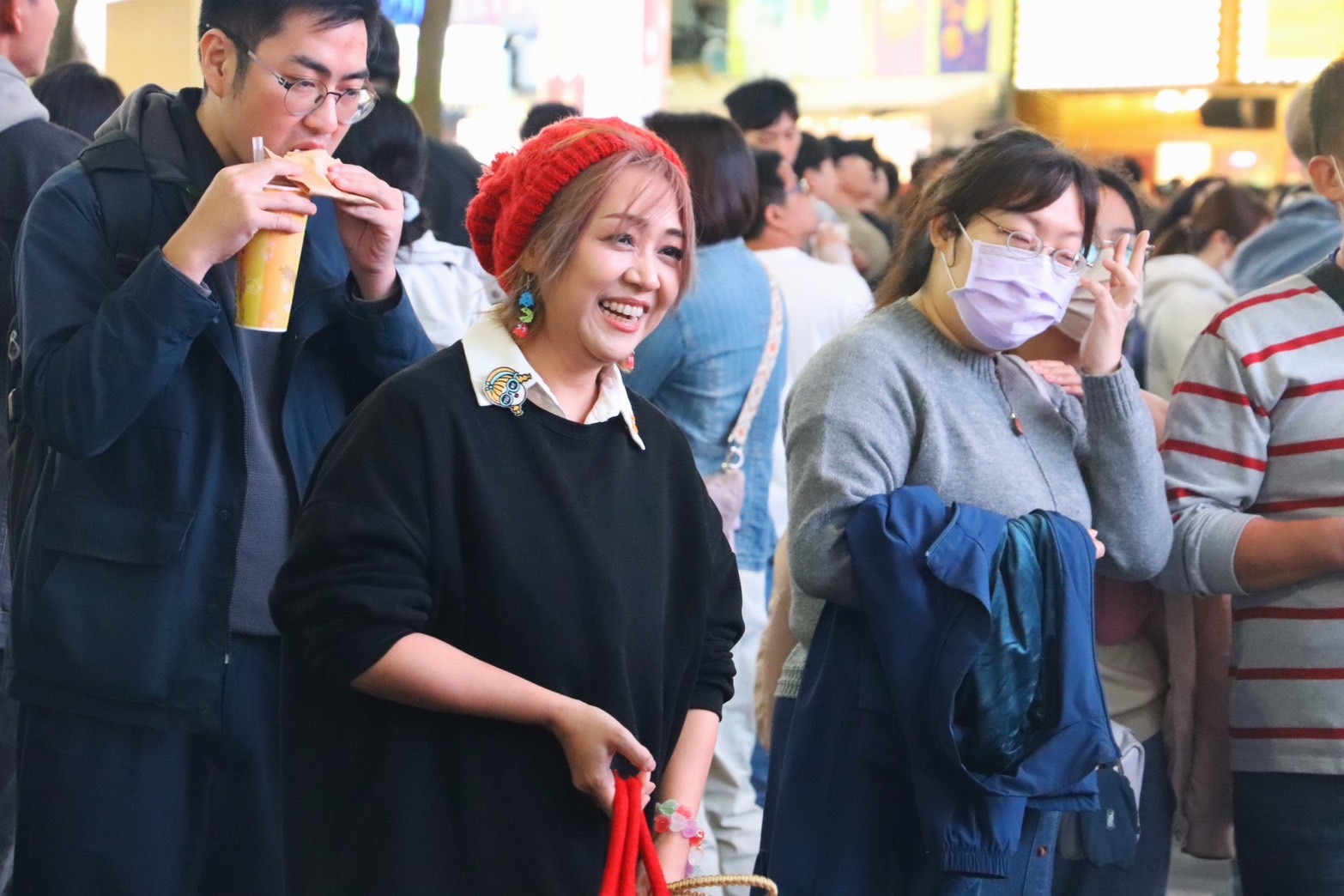 吳亦帆突加入台北海大新媒體學程同學西門町演唱會，並原音重現。（圖／台北海大提供）