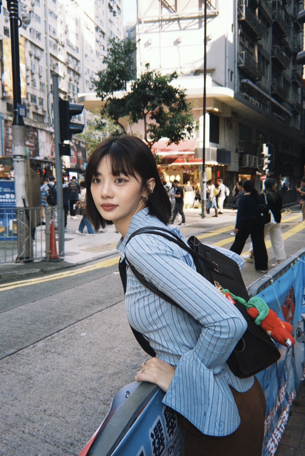 木木體驗當經紀人。（圖／華研國際提供）