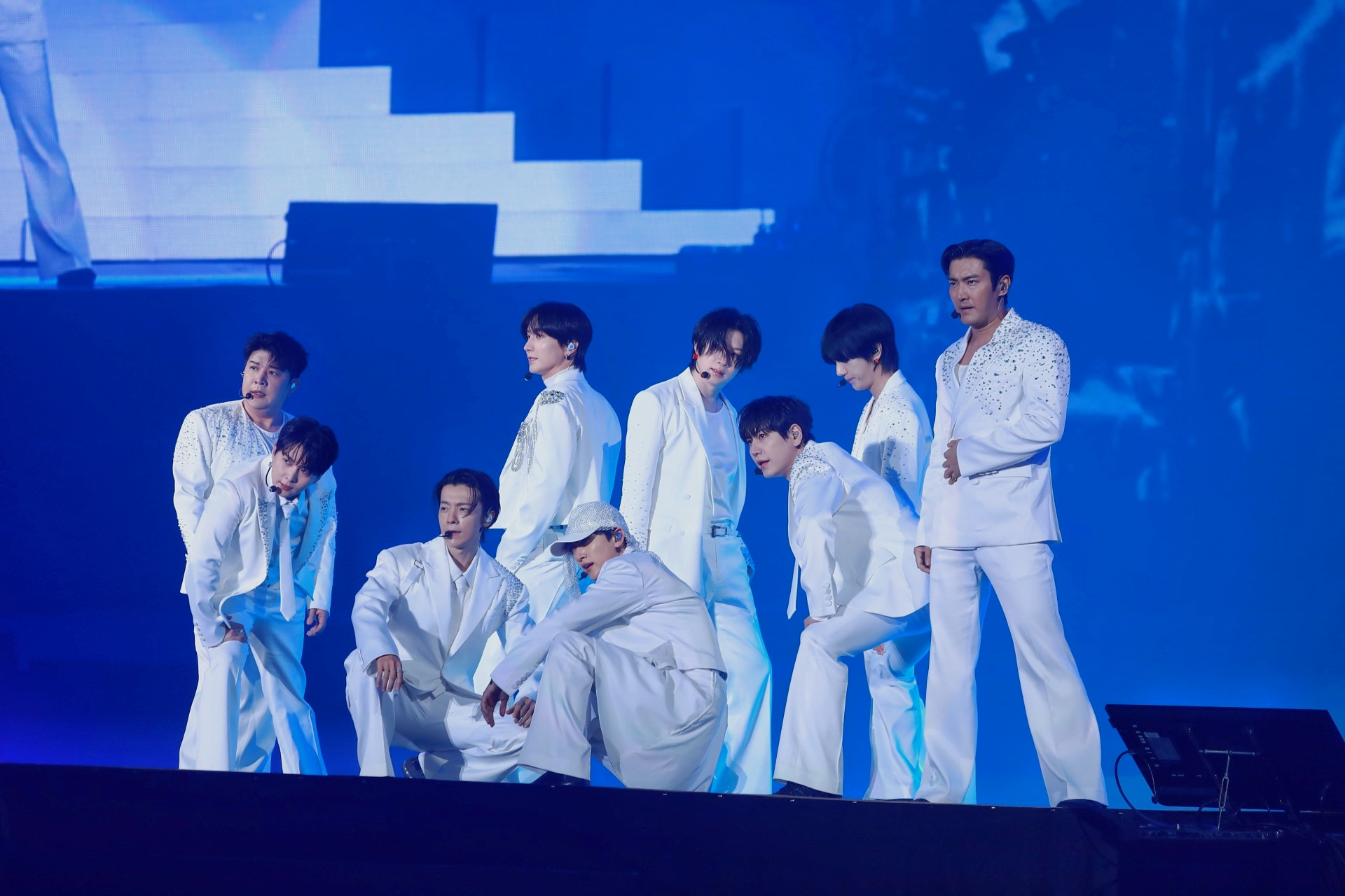 SUPER JUNIOR重返高雄開唱，吸引近萬名粉絲到場支持。（圖／讀者提供）