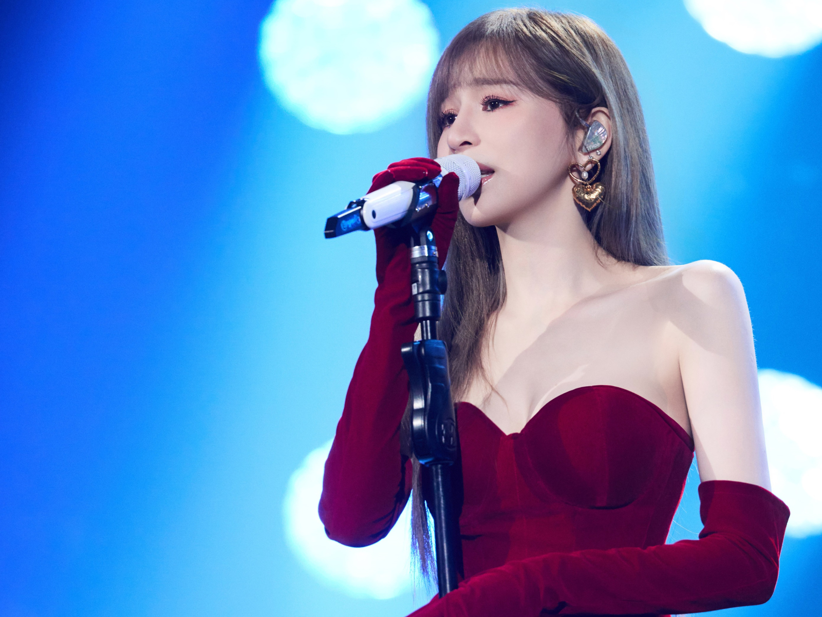 王心凌回到台北開唱，小露性感。（圖／寬宏藝術 X 天晴娛樂提供）