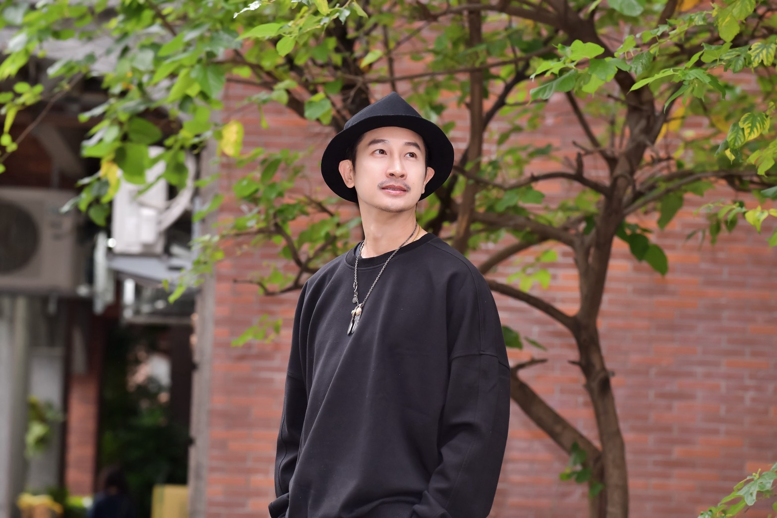 《農曆三月二十三》  Darren 演活接地氣神仙。（圖／北投映像電影提供）