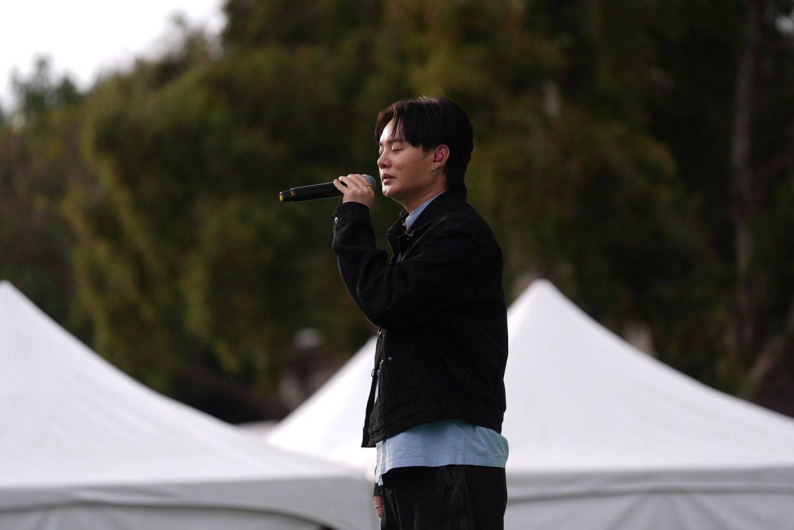 許富凱歌聲動人。（圖／記者陳明中攝）