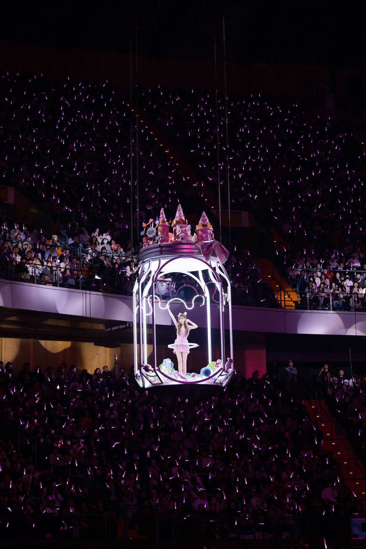 王心凌飛上天和歌迷近距離接觸。（圖／寬宏藝術 X 天晴娛樂提供）