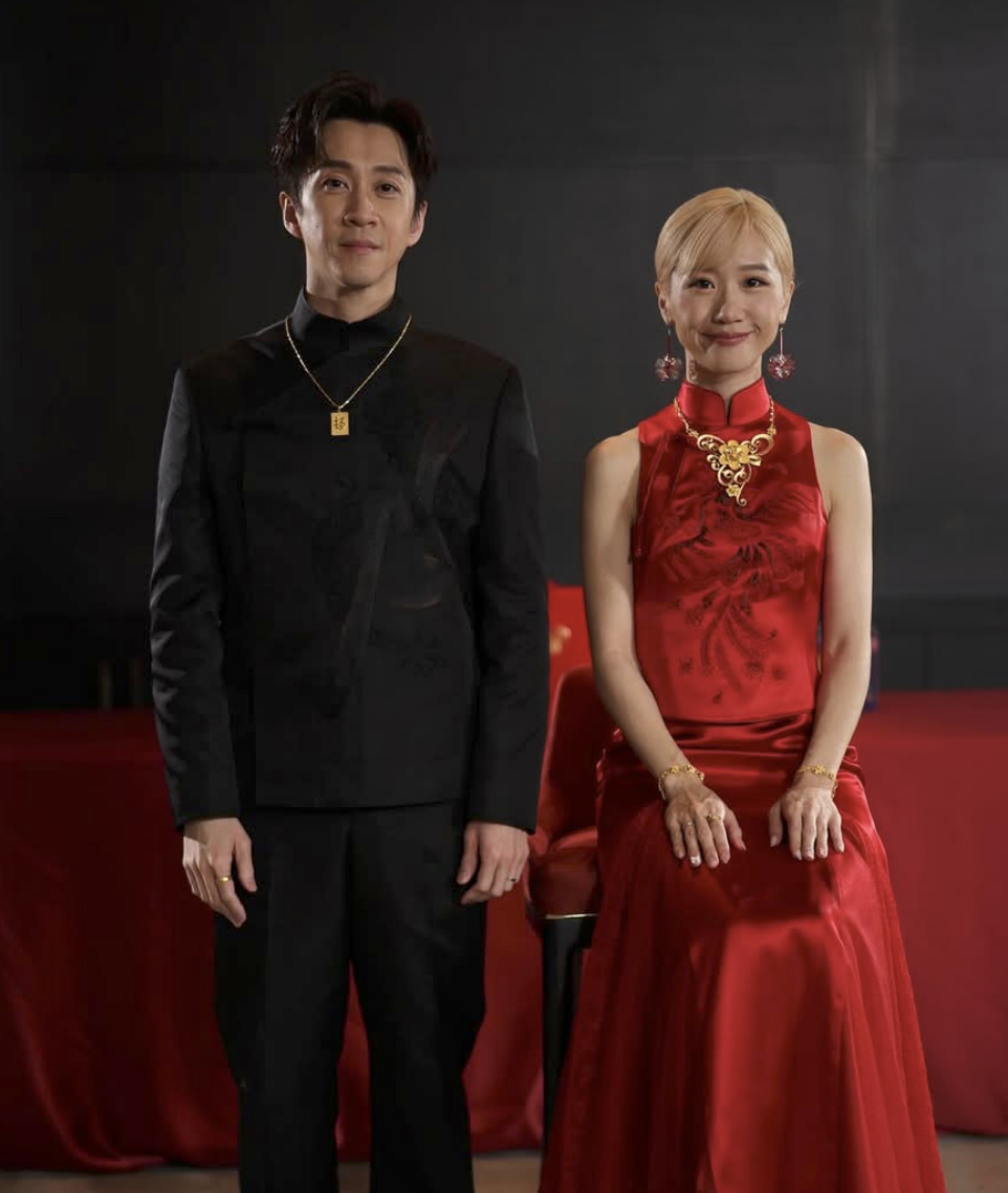 Lulu文定紅色旗袍絕美照曝。（圖／翻攝Lulu IG）