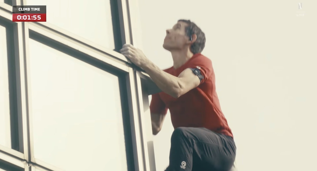 艾力克斯霍諾德成功挑戰徒手攀爬台北101。（圖／翻攝自netflix）