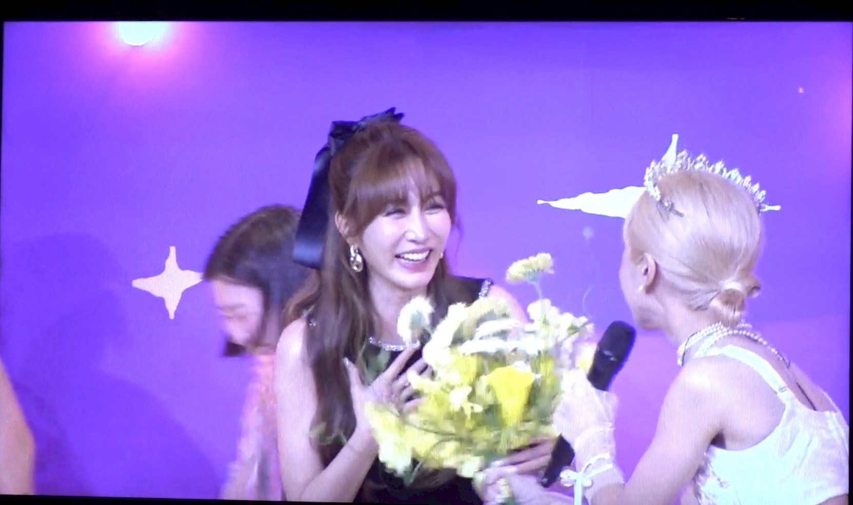 曾莞婷其實不太想要拿到捧花。(圖/記者許方正攝)