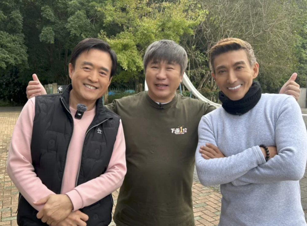 胡瓜揪潘若迪、檢場組「百歲旅行團」。（圖／下面一位提供）