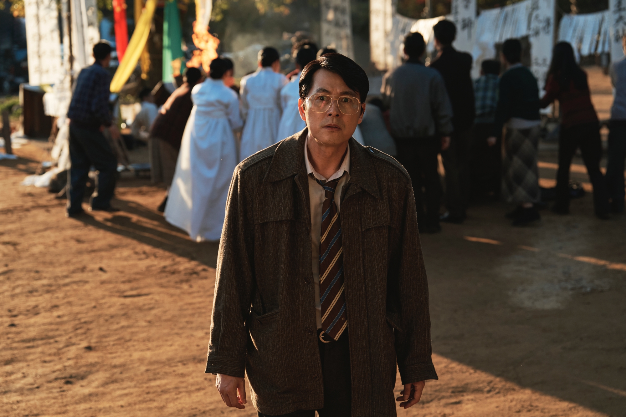 鄭雨盛飾演追查毒梟的檢察官。（圖／Disney+提供）