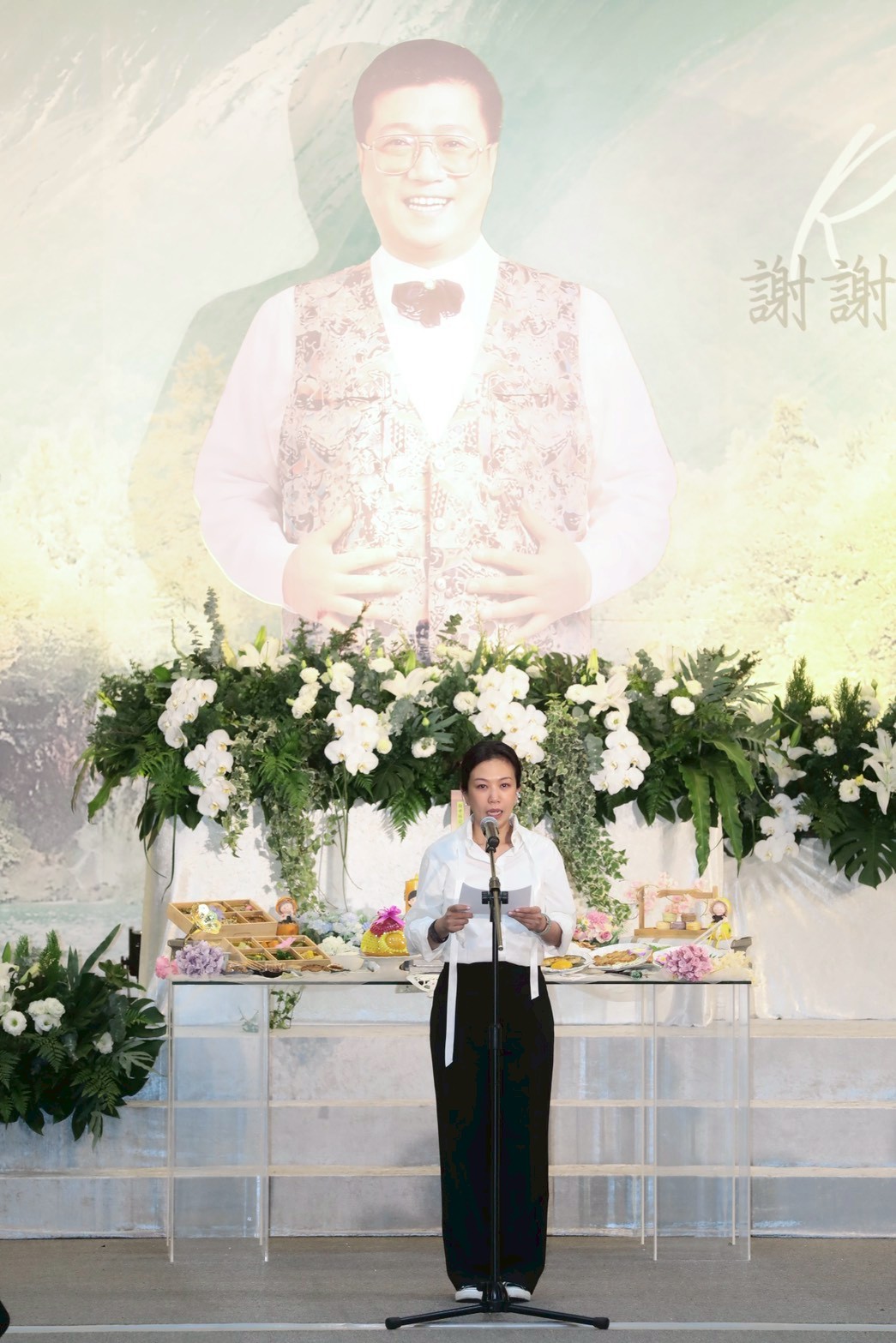 summer想起父親還是會又哭又笑，難接受父親已經離開一個月。（圖／許方正攝）