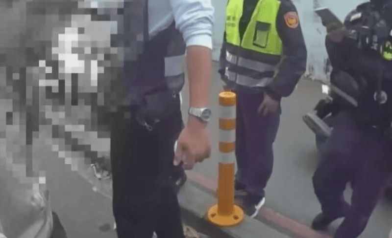 高雄市楠梓區發生一起暴力事件。(圖/翻攝畫面)