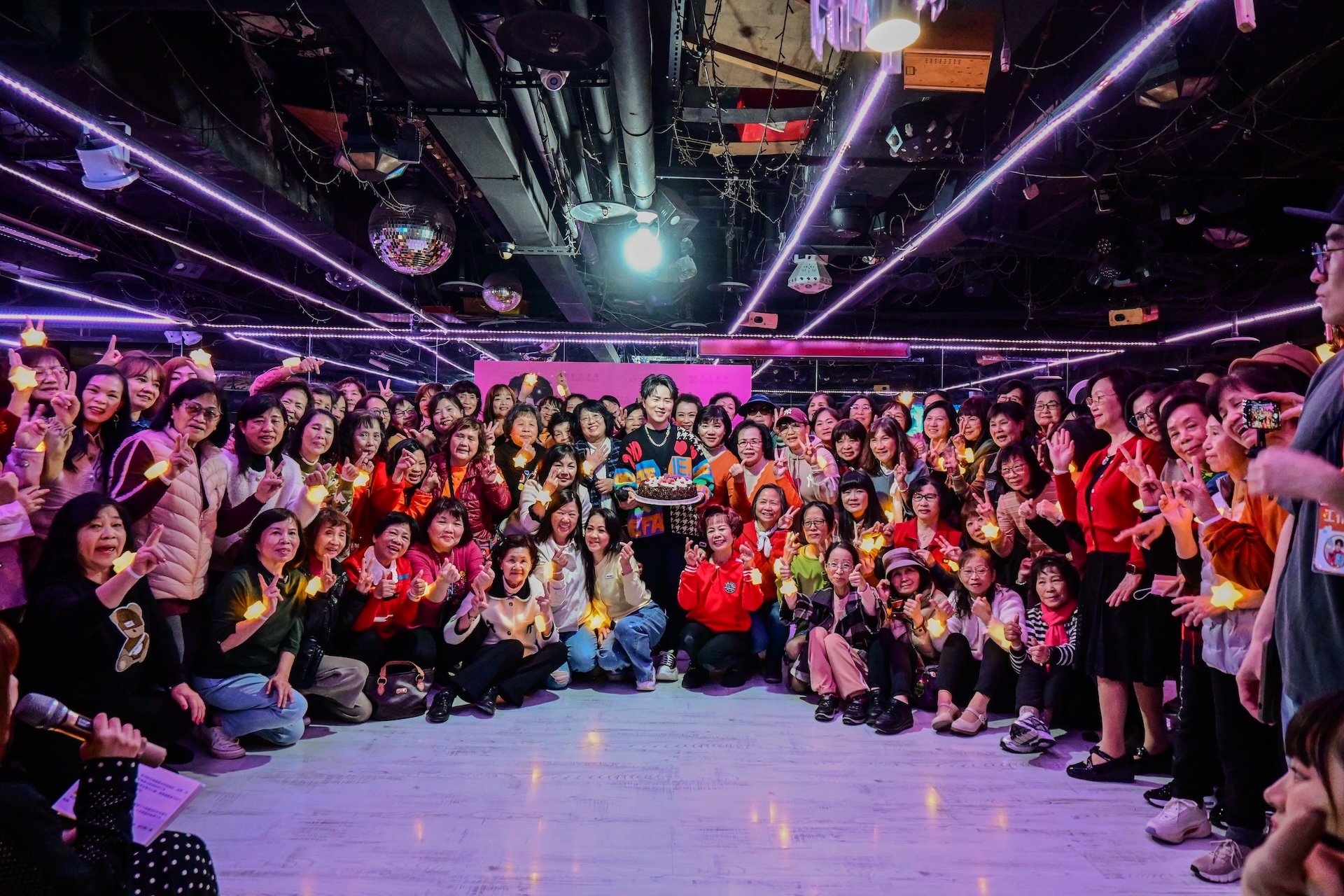 陳孟賢（中）粉絲多為女性。（圖／全球巨星有限公司提供）