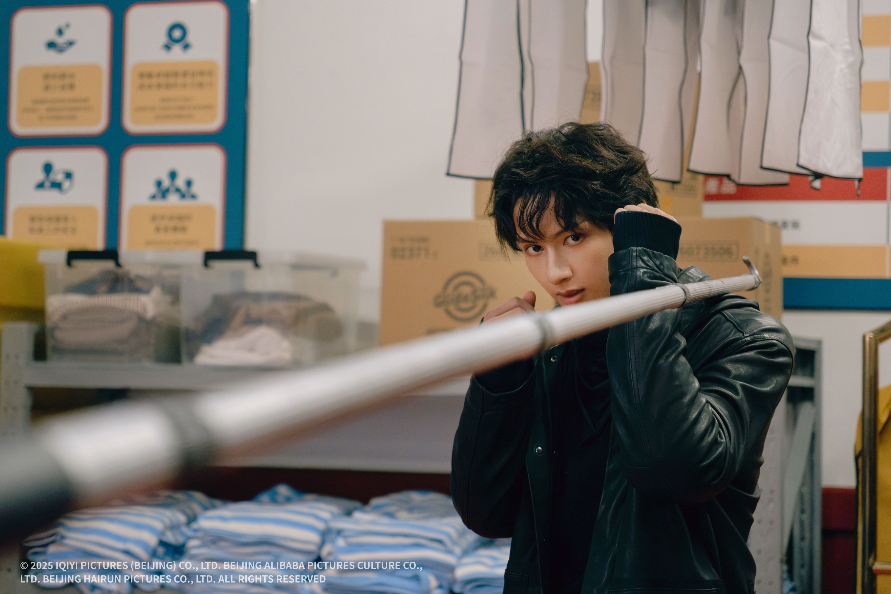 SEVENTEEN成員文俊輝在《捕風追影》挑戰高難度武打戲。（圖／鴻聯國際提供）