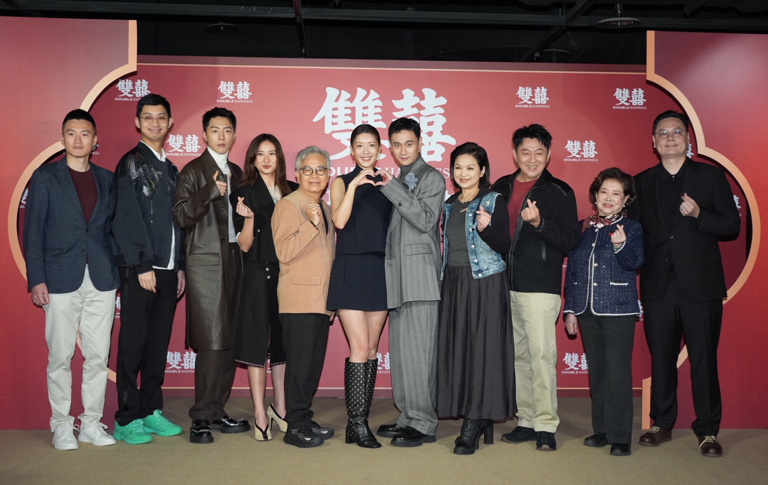 《雙囍》首映會，演員劉冠廷、余香凝、楊貴媚、田啟文、庹宗華、9m88、蔡凡熙及特別演出的陳淑芳全都出席。（圖／陳明中攝）