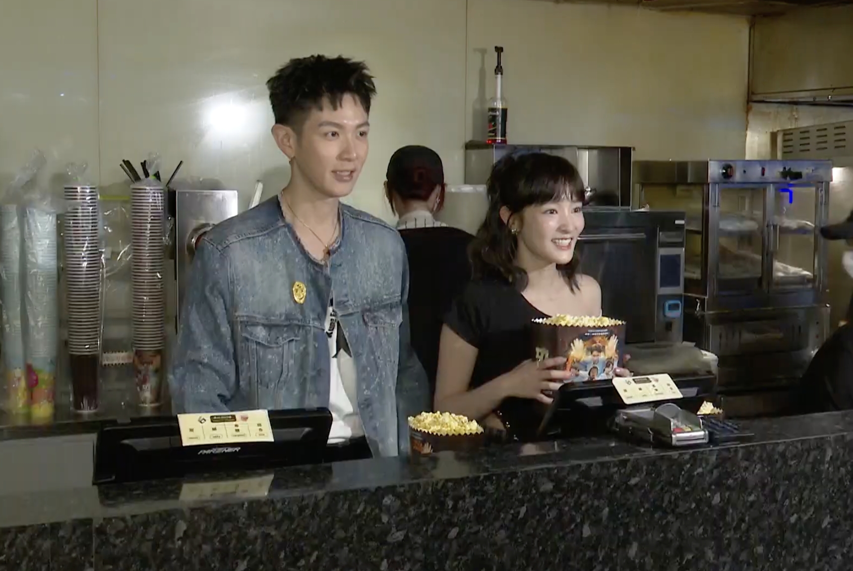 柯震東與王淨情人節別現身影城擔任一日店長。（圖／娛樂組）