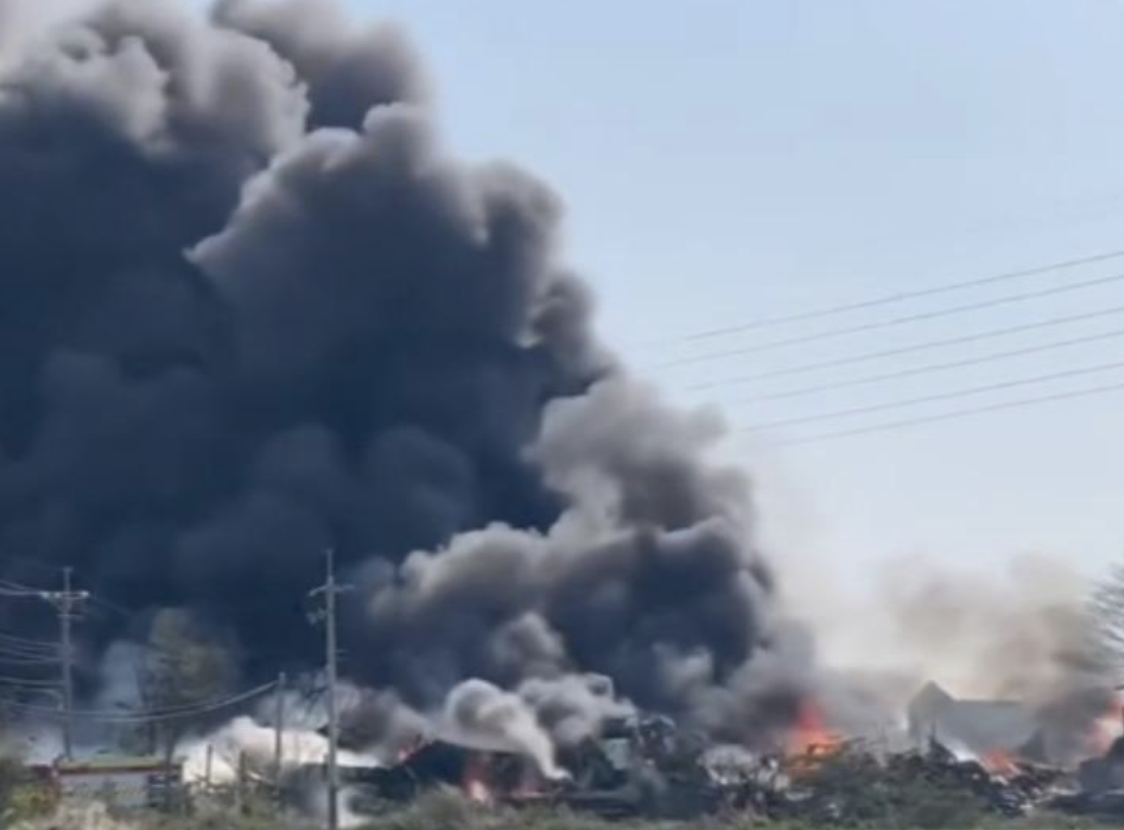 雲林回收場火災。(圖/翻攝Threads@jerry809063)