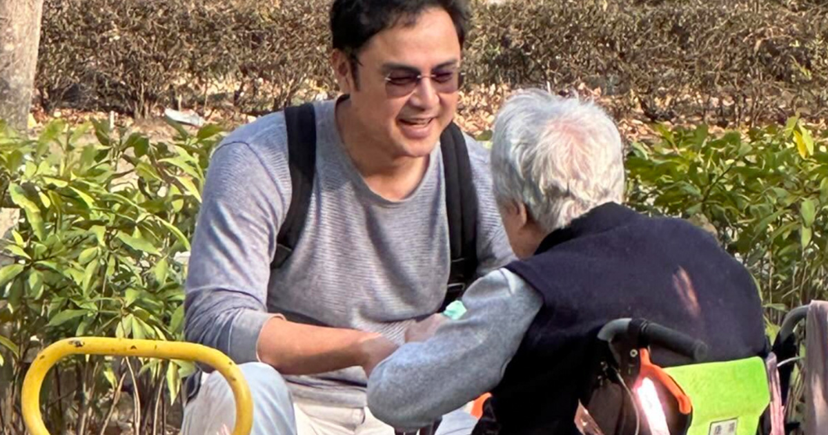 明道過年陪媽媽溫馨畫面曝光。（圖／翻攝Threads）